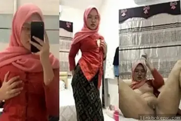 ABG Jilbab Pink Ngocok Memek Basah Colmek Sendirian
