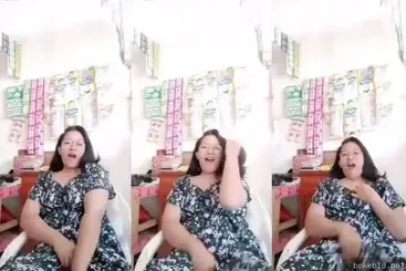 Cewek chubby pamer di live cari cowok