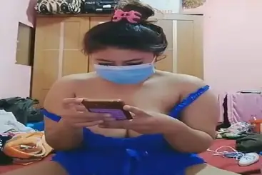 Live Show 13 Cewek Seksi Colmek Ganas Sampe Memek Squirt Banjir