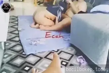 Suruh istri hisap kontol orang lain sambil nonton